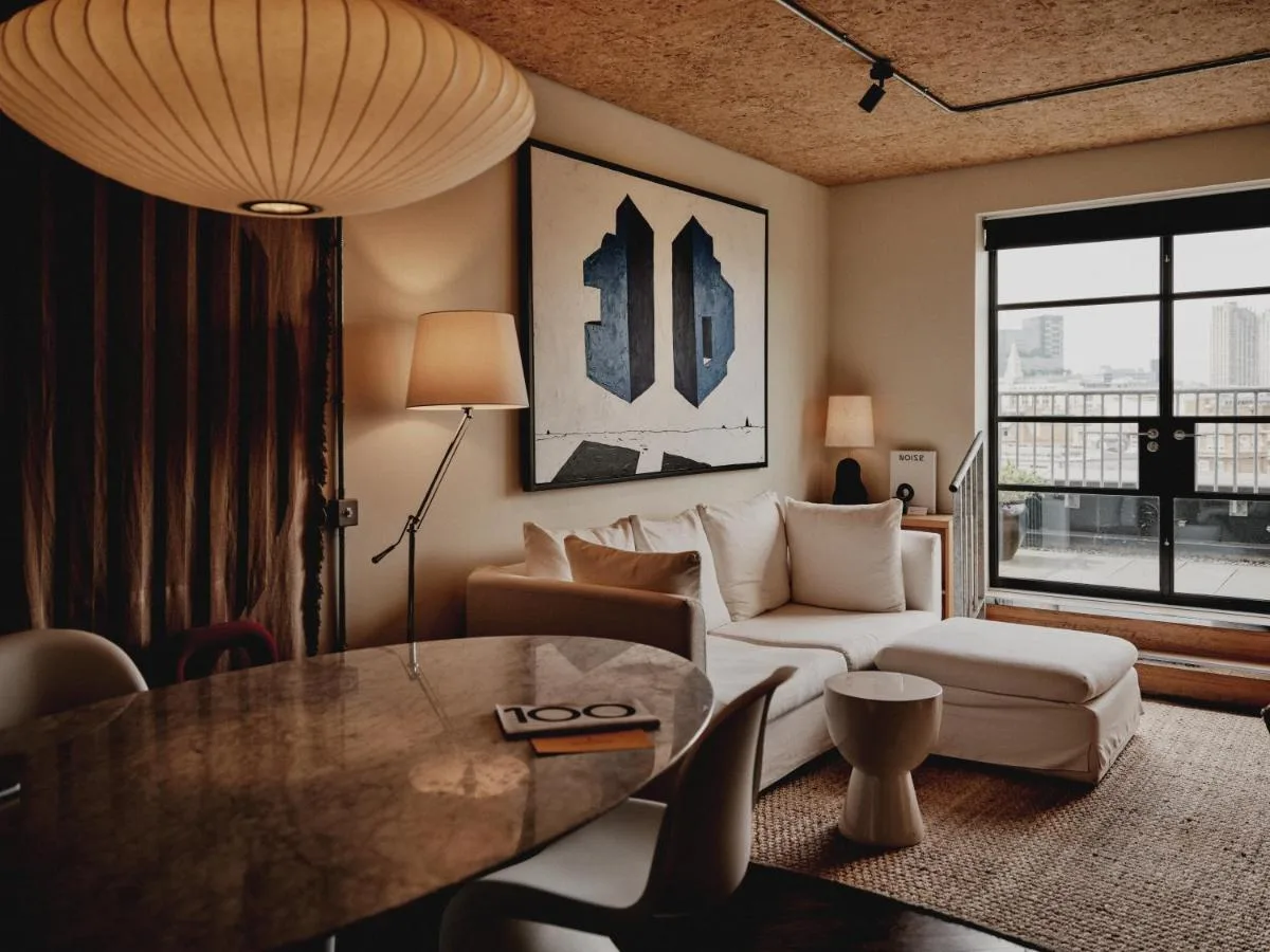 Studio Suite West